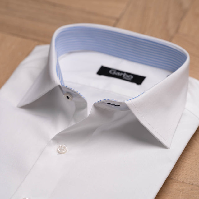 Chemise Col Italien Blanche avec opposition Rayures Bâtons Bleu Ciel