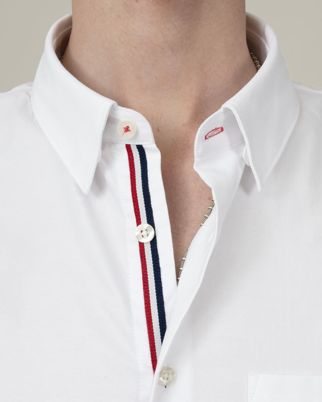 CHEMISE CORFOU EN OXFORD BLANCHE AVEC GANSE BLEU BLANC ROUGE °
