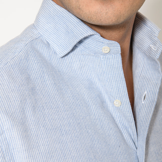 Chemise Nouveau Col "Cutaway" Jeans Chambray délavée à Fine Rayure