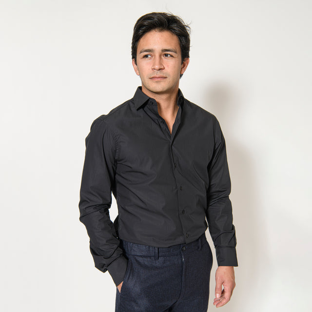 Chemise Col "Italien" en Popeline Noir avec Boutons Ton sur Ton