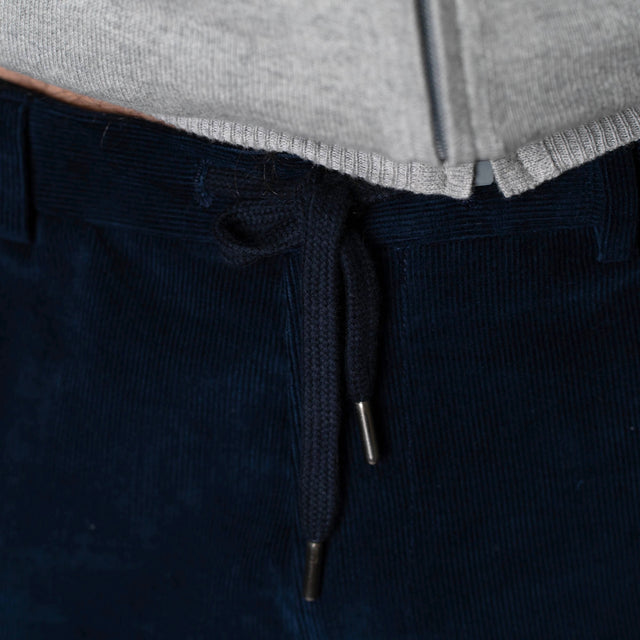 Pantalon "Sean" à Lacet amovible en Velours Grosses Côtes Bleu Marine