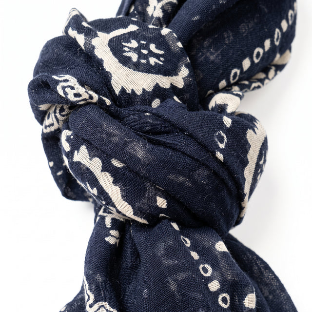 Echarpe Fine Bleu Marine en Laine à Motifs Cachemire Blanc contour Bleu Marine