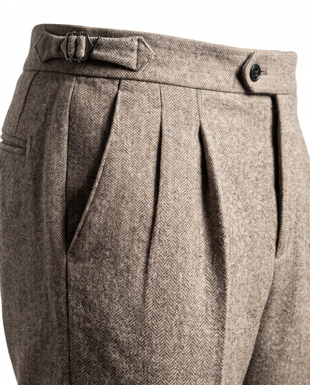 Pantalon à Pinces "Achille" en Flanelle Chevrons Beige