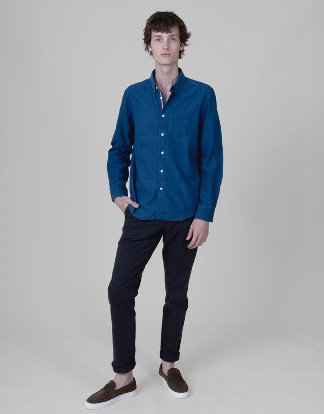 CHEMISE CORFOU EN JEANS CHAMBRAY FONCÉ AVEC GANSE BLEU BLANC ROUGE