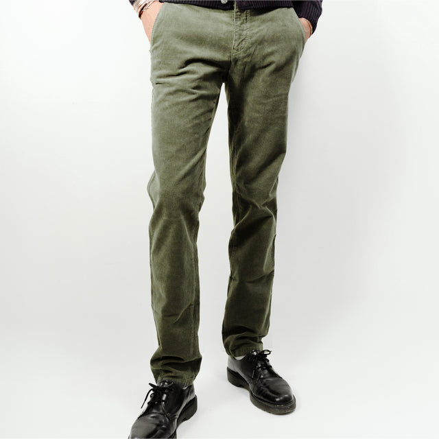 Pantalon "Mégève H25" Chino Velours Milleraies Kaki