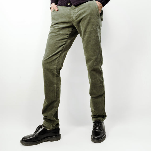 Pantalon "Mégève H25" Chino Velours Milleraies Kaki