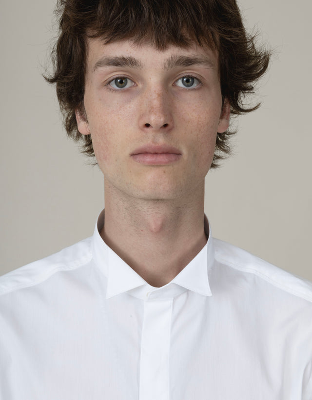 CHEMISE DE CÉRÉMONIE À COL CASSÉ BLANCHE & BOUTONS CACHÉS