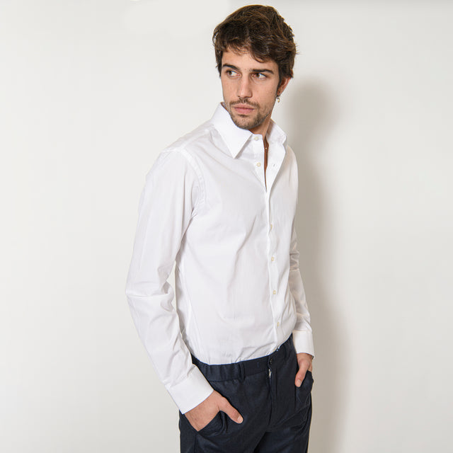 Chemise "Monaco" en Popeline Blanche à Col Pointe (Nouveauté)