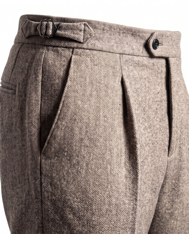 Pantalon à Pinces "Achille" en Flanelle Chevrons Beige