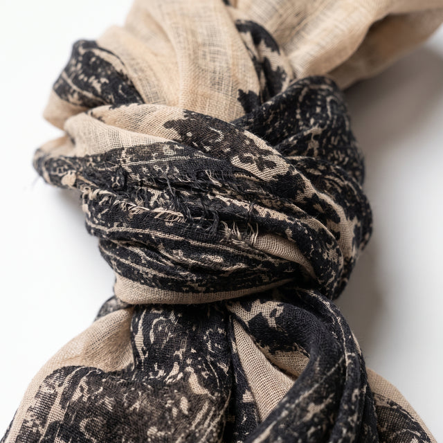 Echarpe Fine Beige Clair en Laine à Motifs Cachemire Noir